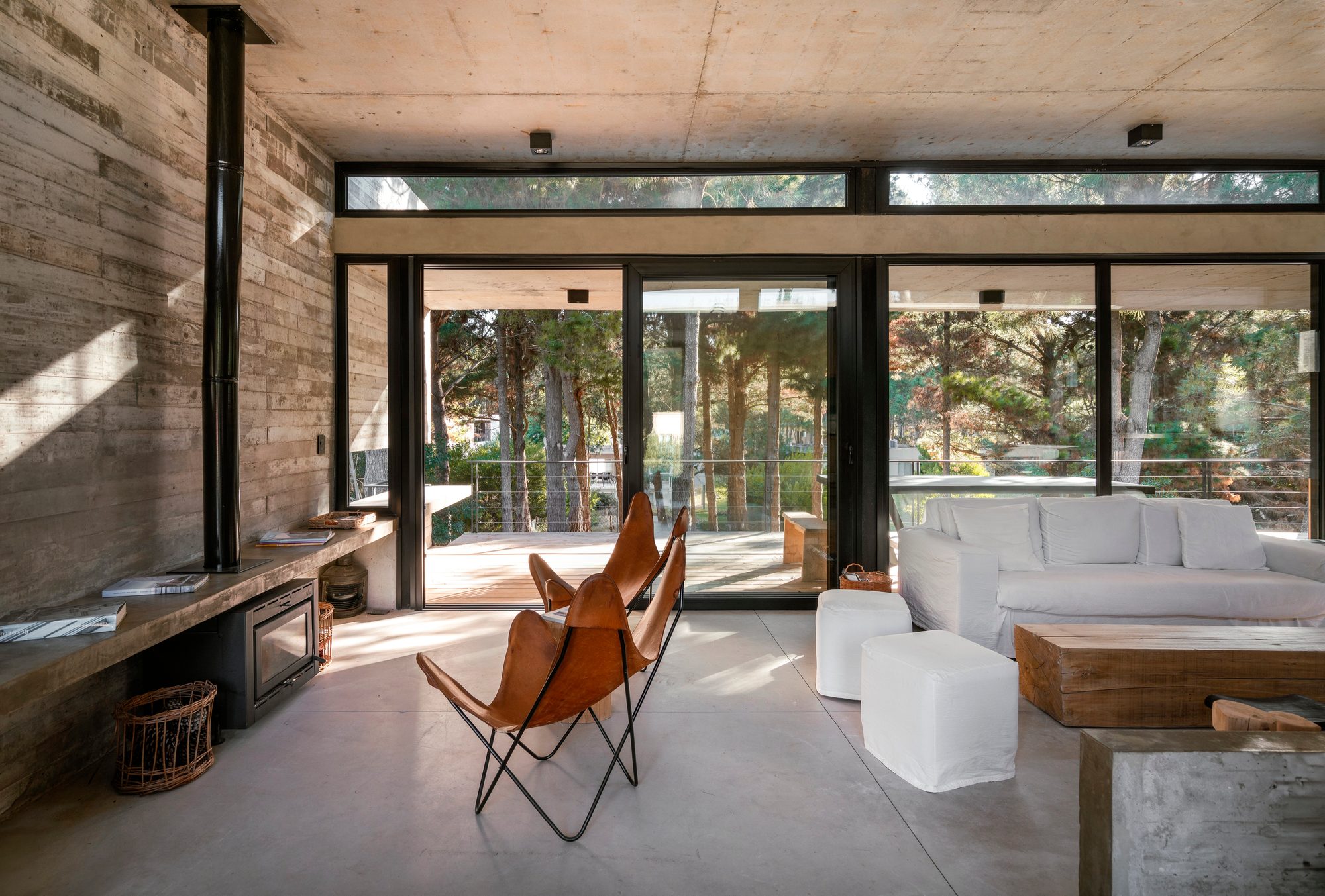Casa Bruma, vivienda en Deportiva, Costa Esmeralda (foto 5 de 7) — CORNER Arquitectura