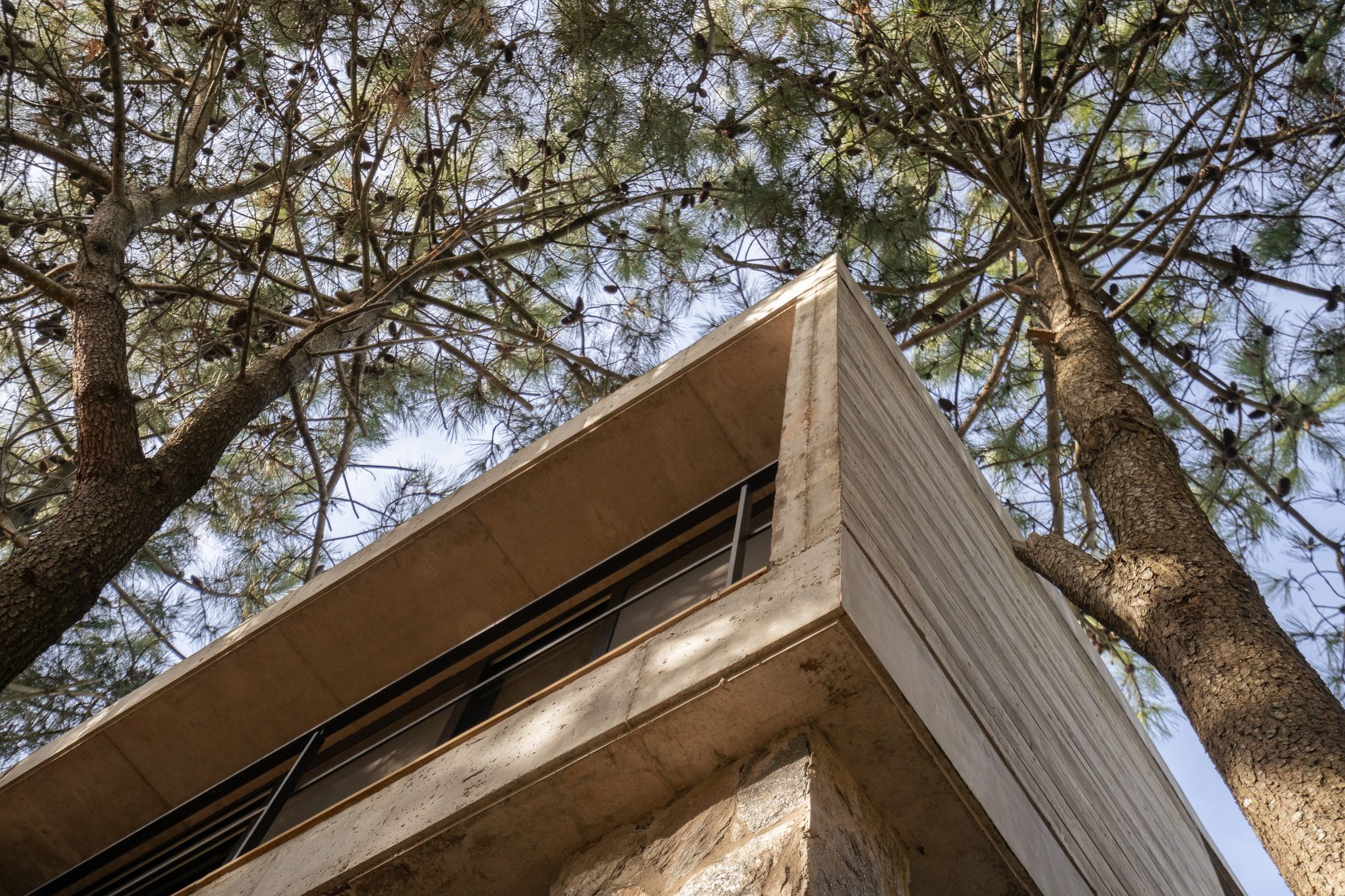 Casa Mar, vivienda en Marítimo, Costa Esmeralda (foto 1 de 8) — CORNER Arquitectura