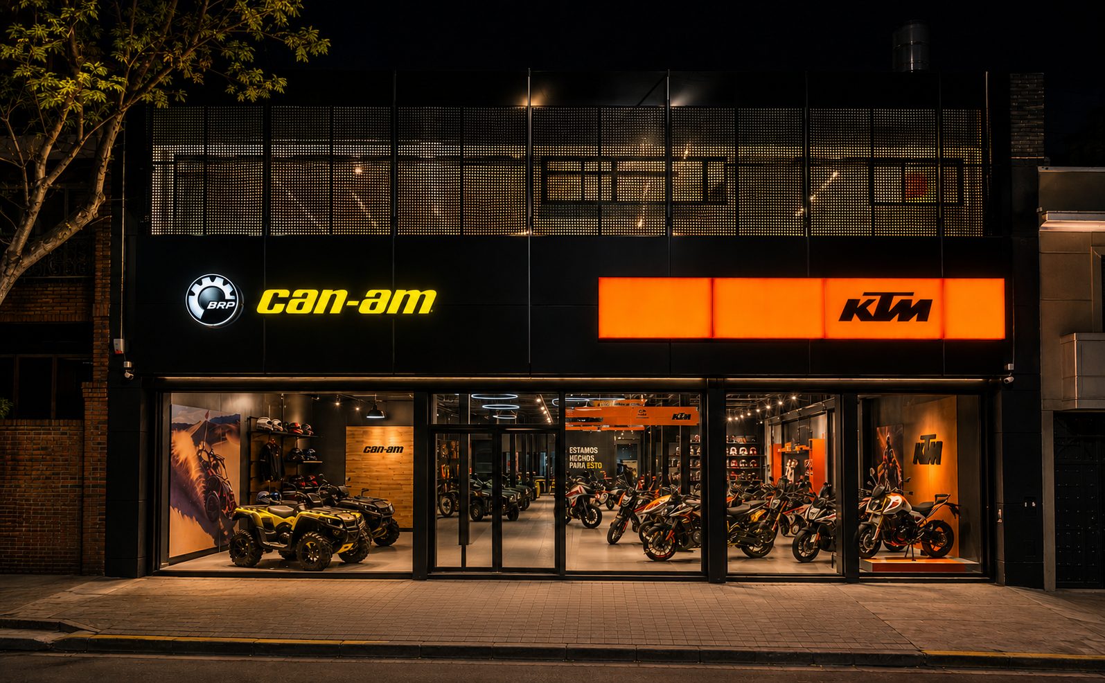 KTM, arquitectura comercial (foto 1 de 5) — CORNER Arquitectura