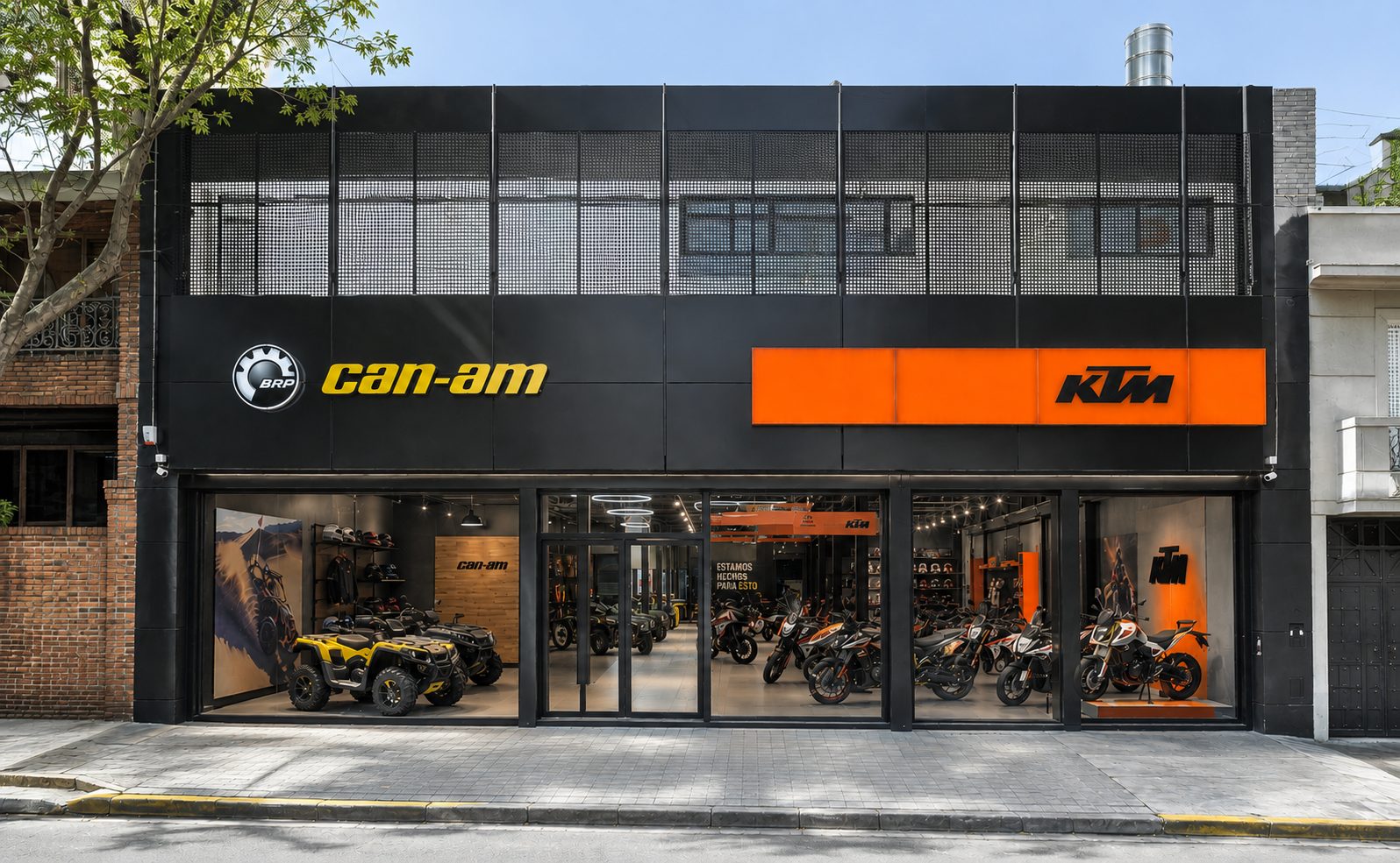 KTM, arquitectura comercial — CORNER Arquitectura