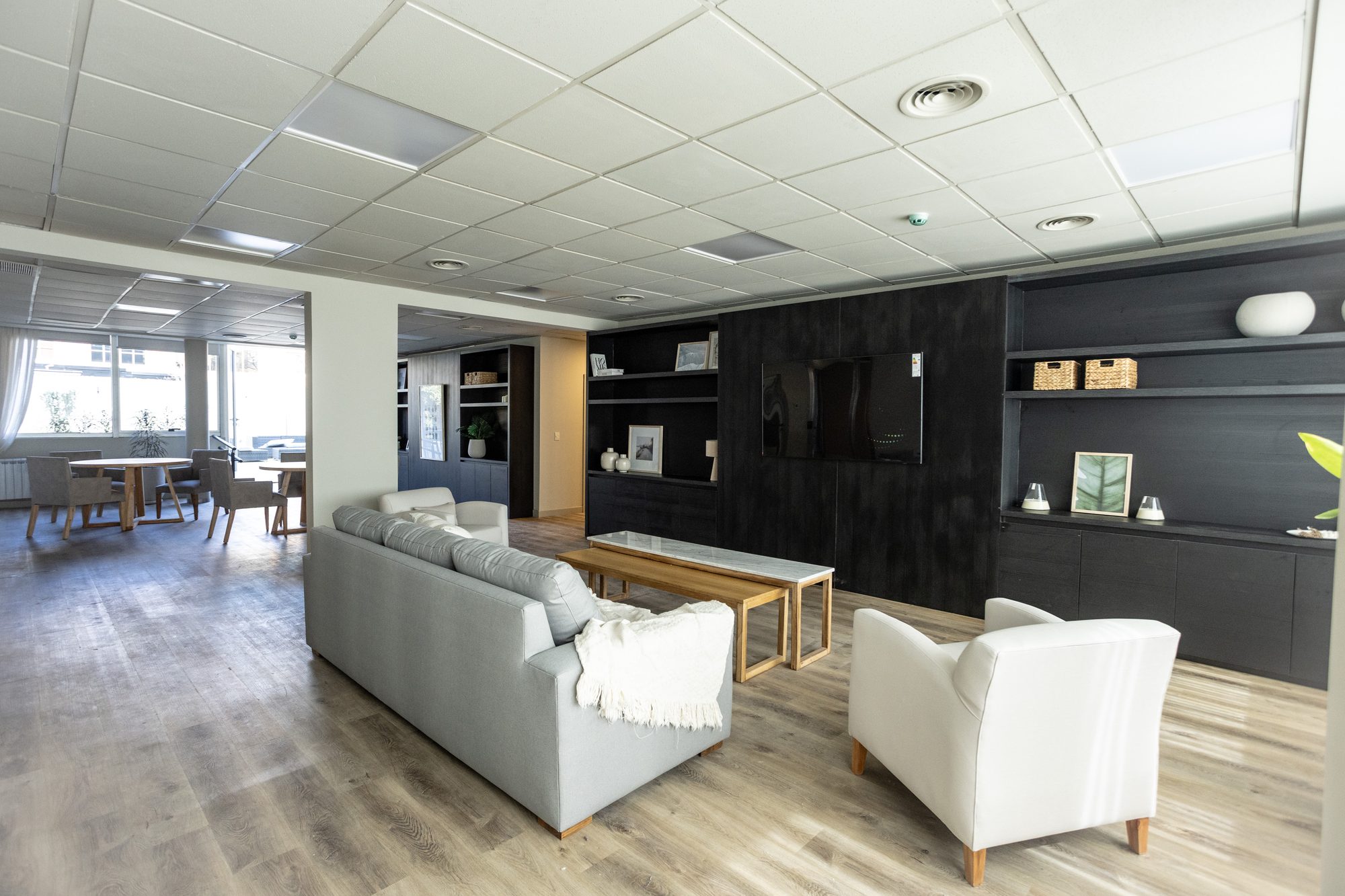 Aires de Martínez - Sede Las Lomas I, arquitectura de la salud en Von Wernicke 3054-62, San Isidro (foto 1 de 8) — CORNER Arquitectura