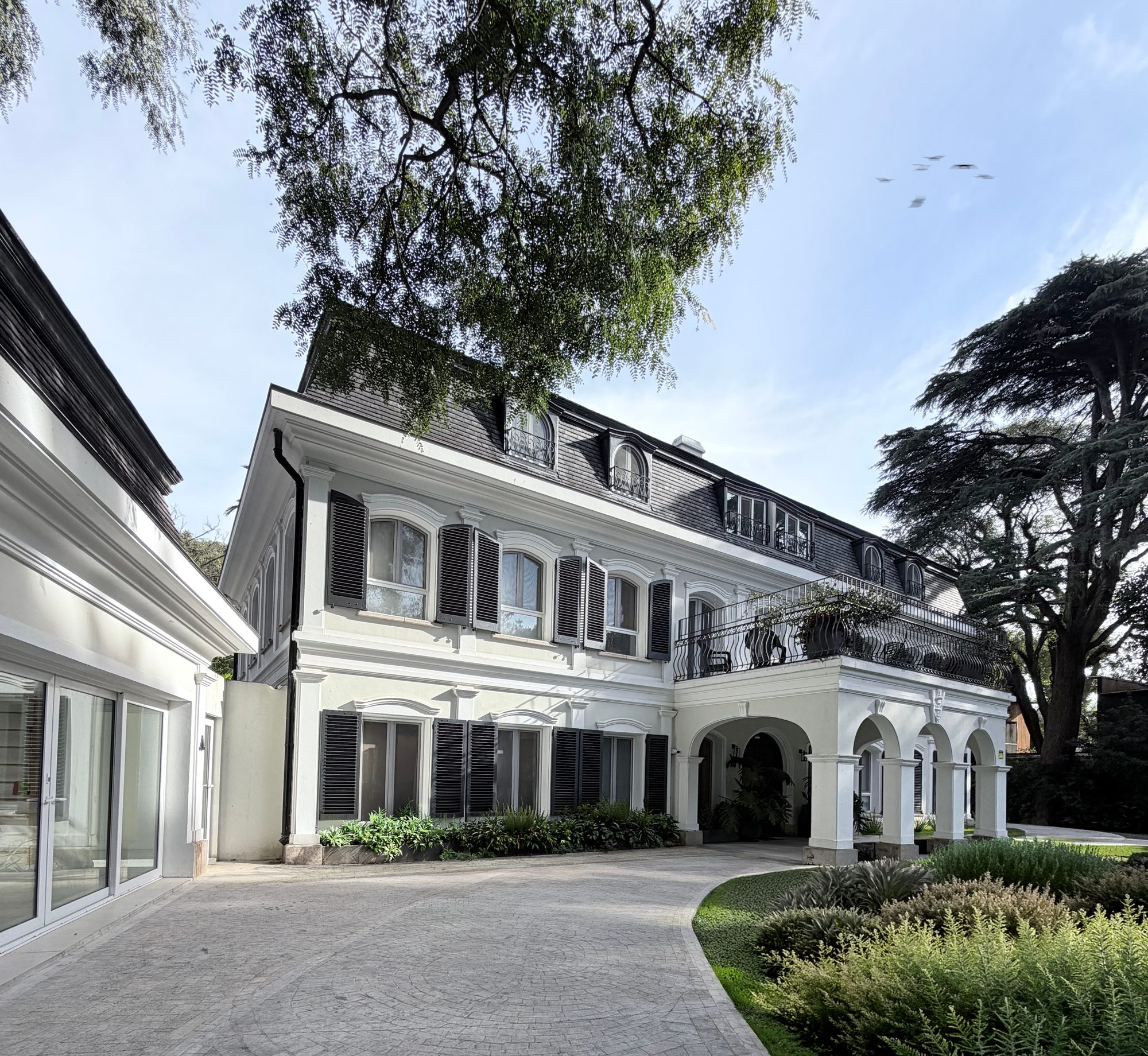 Aires de Martínez - Sede San Isidro, arquitectura de la salud en Av. Libertador 17405, Beccar (foto 4 de 6) — CORNER Arquitectura