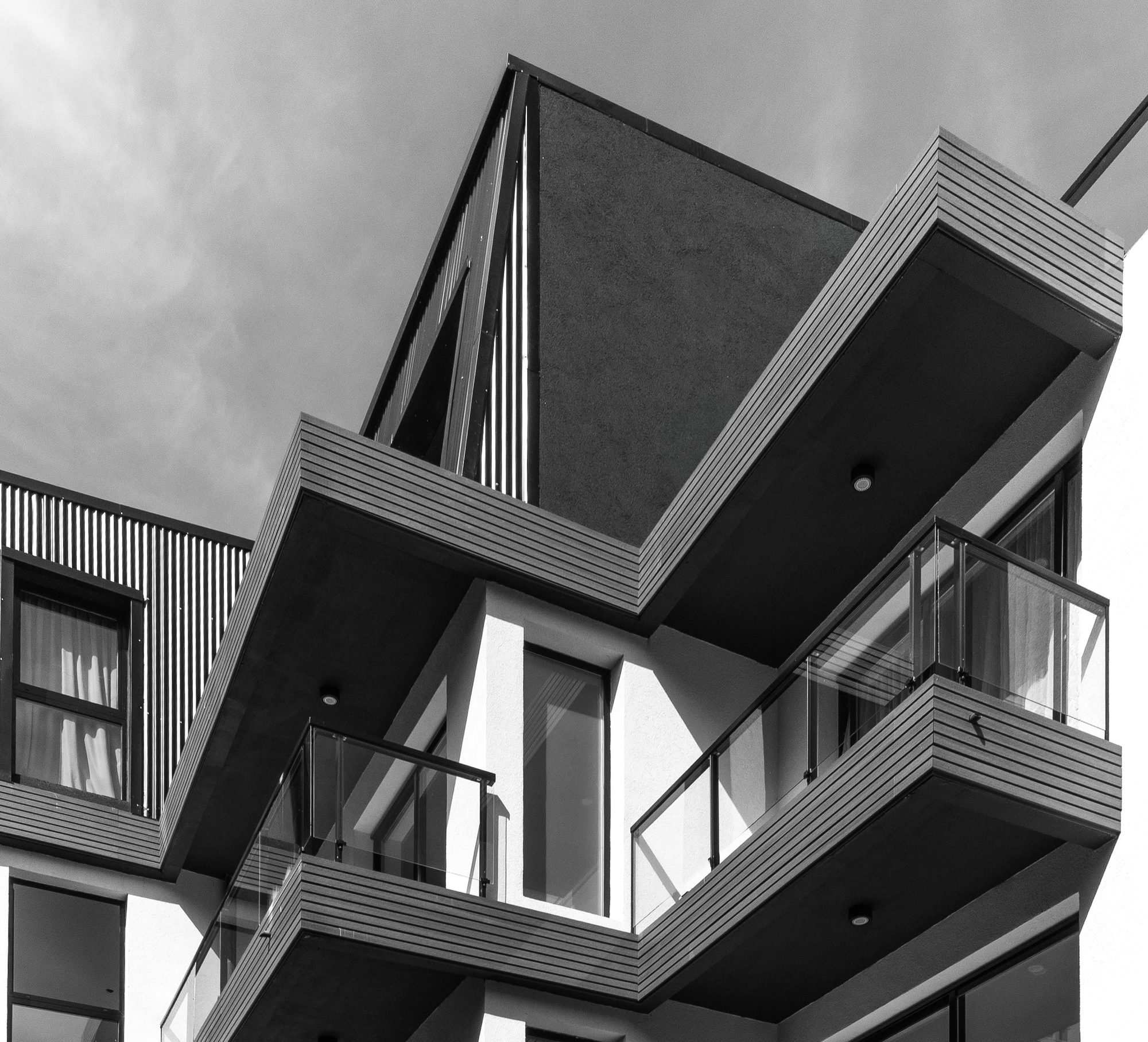 Vértice, edificio en Av. Libertador 3216, Victoria (foto 2 de 6) — CORNER Arquitectura