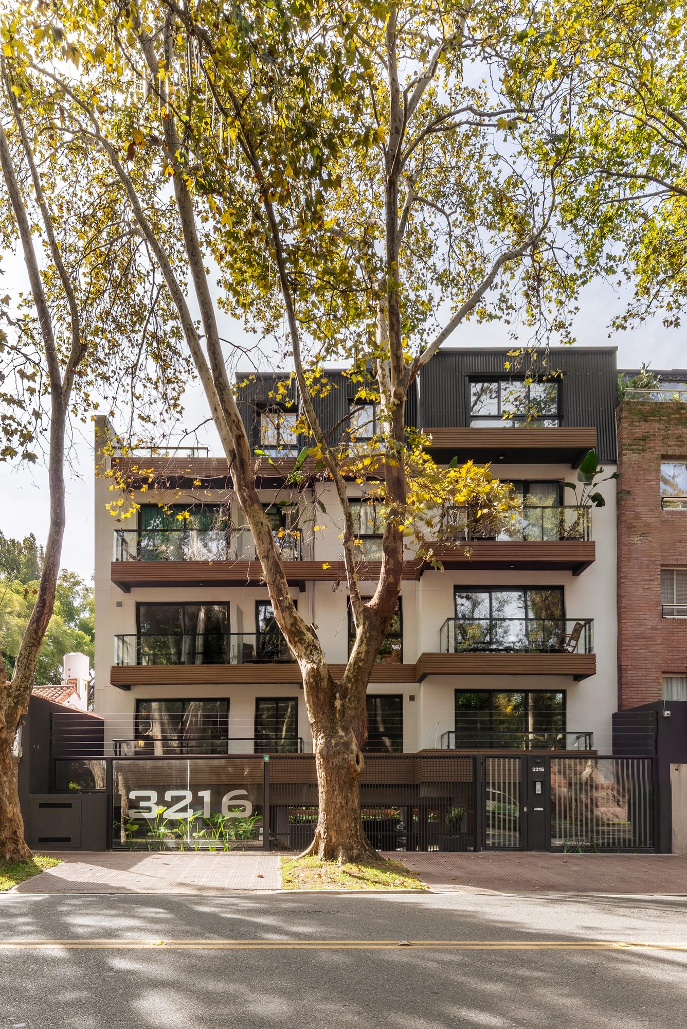 Vértice, edificio en Av. Libertador 3216, Victoria (foto 4 de 6) — CORNER Arquitectura